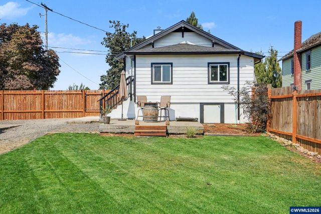 216 E Main St, Sublimity, OR 97385
