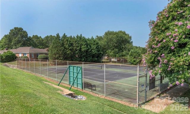 7014 Quail Hill Road, Charlotte, NC 28210