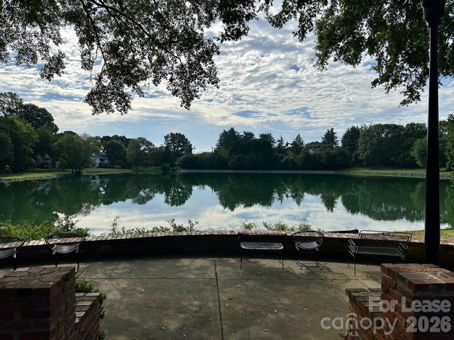 7014 Quail Hill Road, Charlotte, NC 28210