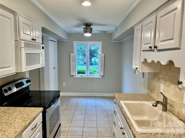 7014 Quail Hill Road, Charlotte, NC 28210