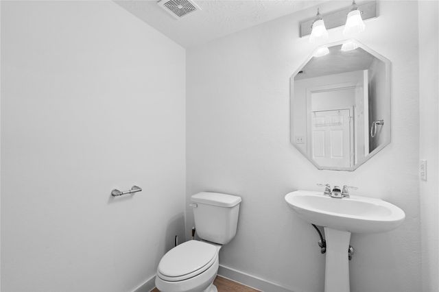 4206 Arboretum Drive, Pasadena, TX 77505