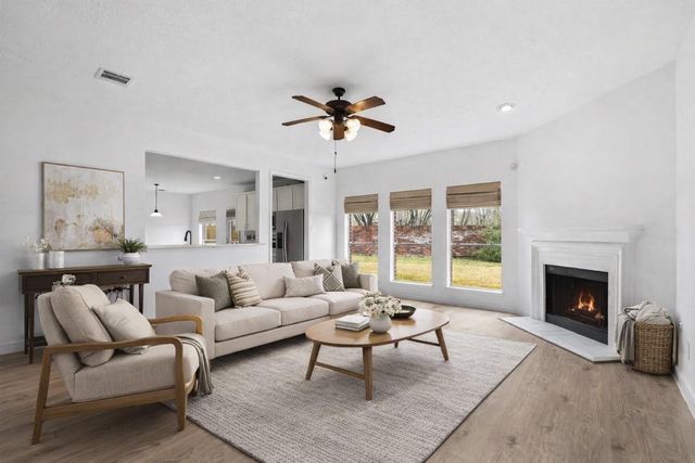 4206 Arboretum Drive, Pasadena, TX 77505