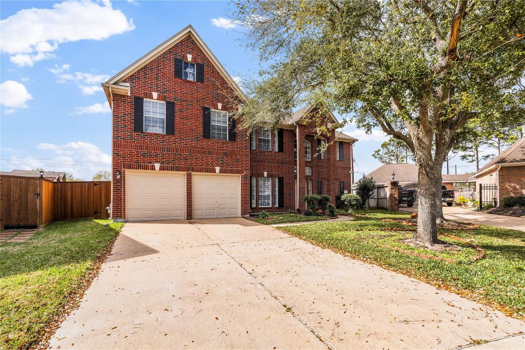 4206 Arboretum Drive, Pasadena, TX 77505