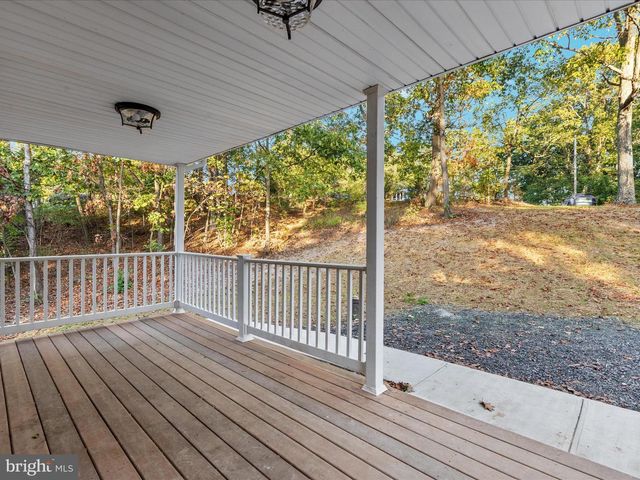210 ZEIGER DR, Winchester, VA 22602