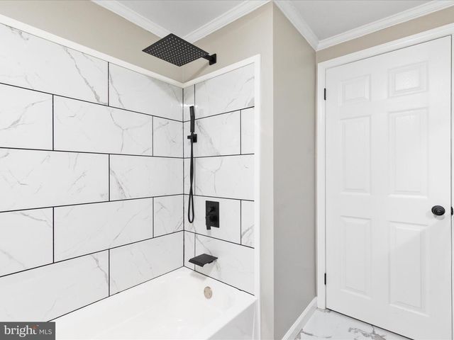 210 ZEIGER DR, Winchester, VA 22602