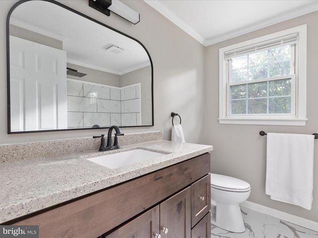 210 ZEIGER DR, Winchester, VA 22602