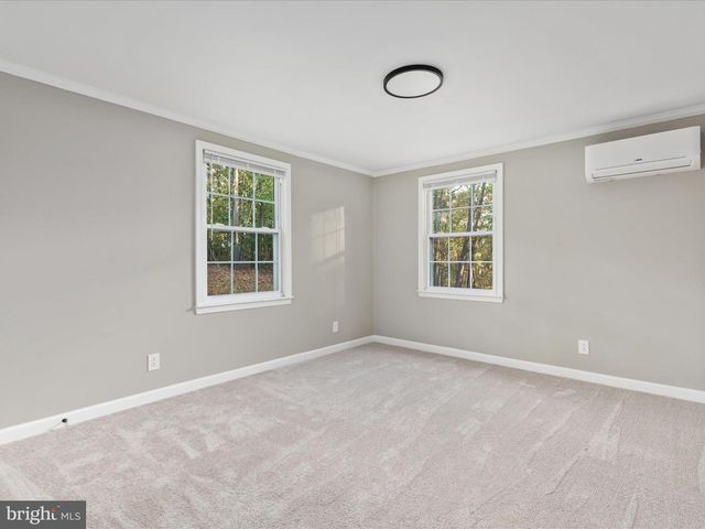 210 ZEIGER DR, Winchester, VA 22602