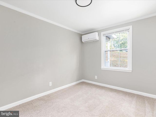 210 ZEIGER DR, Winchester, VA 22602