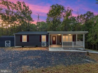210 ZEIGER DR, Winchester, VA 22602