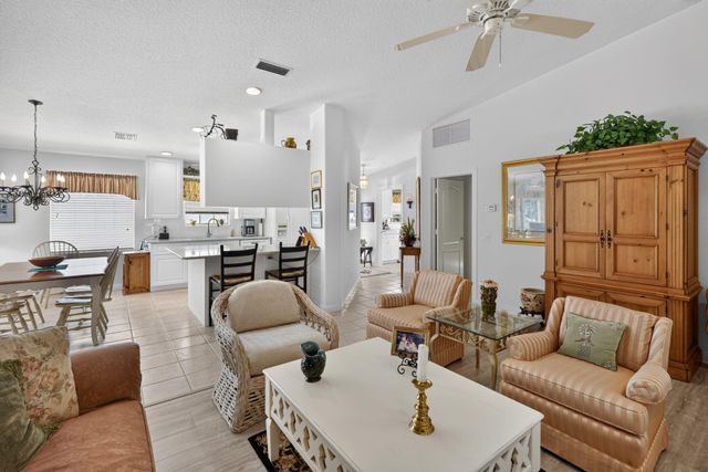3483 SE CORMORANT Place, Hobe Sound, FL 33455