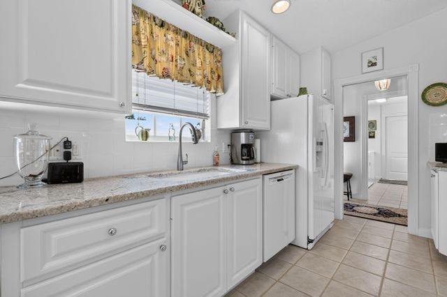 3483 SE CORMORANT Place, Hobe Sound, FL 33455