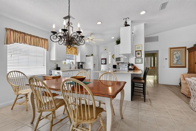 3483 SE CORMORANT Place, Hobe Sound, FL 33455