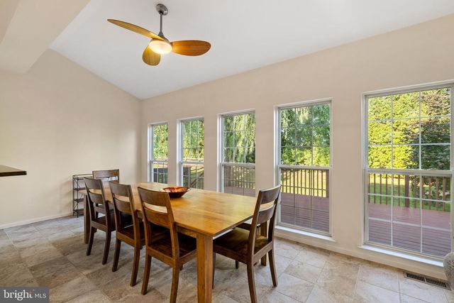 41 WATERFORD DR, Bordentown, NJ 08505