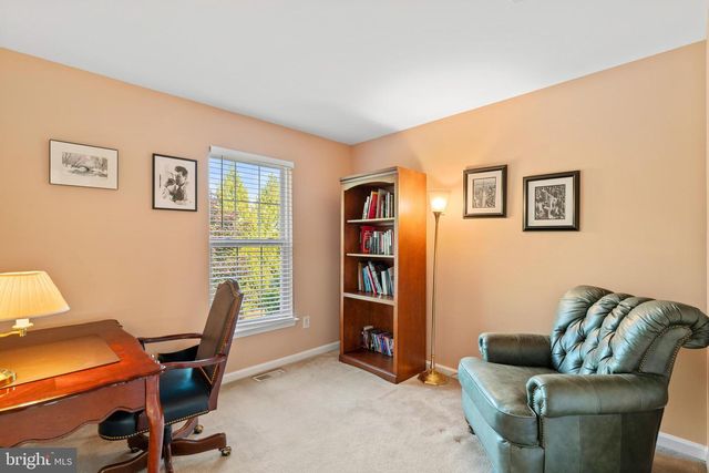 41 WATERFORD DR, Bordentown, NJ 08505