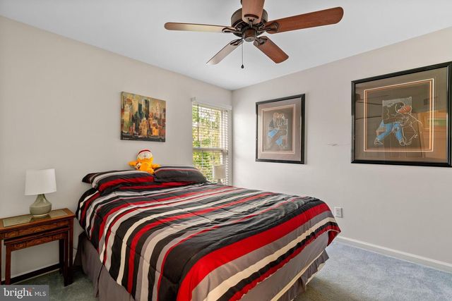 41 WATERFORD DR, Bordentown, NJ 08505