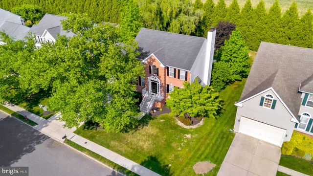 41 WATERFORD DR, Bordentown, NJ 08505