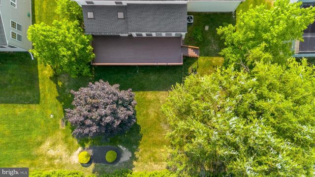 41 WATERFORD DR, Bordentown, NJ 08505