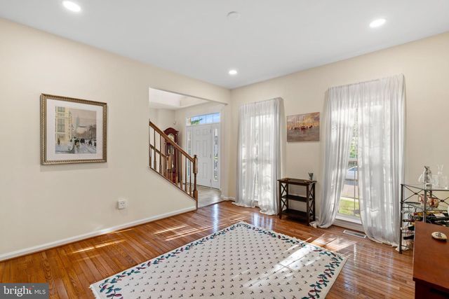 41 WATERFORD DR, Bordentown, NJ 08505