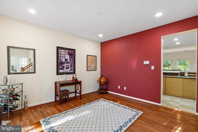 41 WATERFORD DR, Bordentown, NJ 08505
