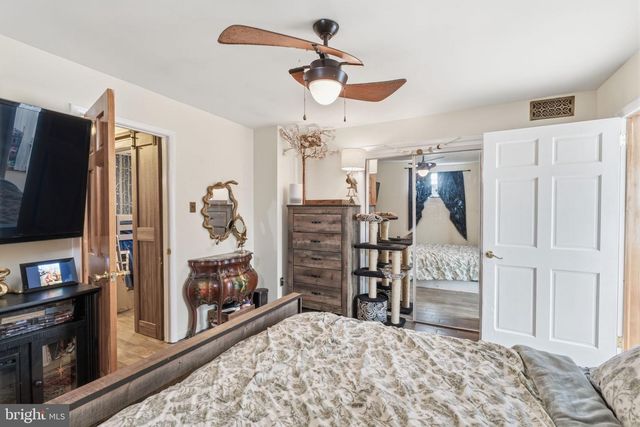 729 CHANDLER ST, Philadelphia, PA 19111