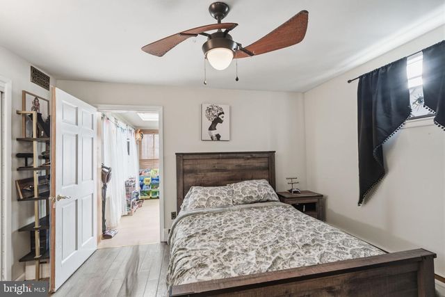 729 CHANDLER ST, Philadelphia, PA 19111