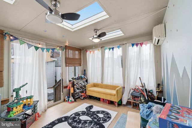 729 CHANDLER ST, Philadelphia, PA 19111