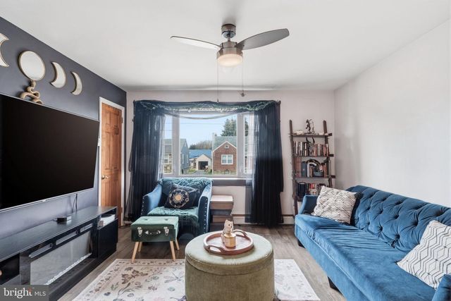 729 CHANDLER ST, Philadelphia, PA 19111