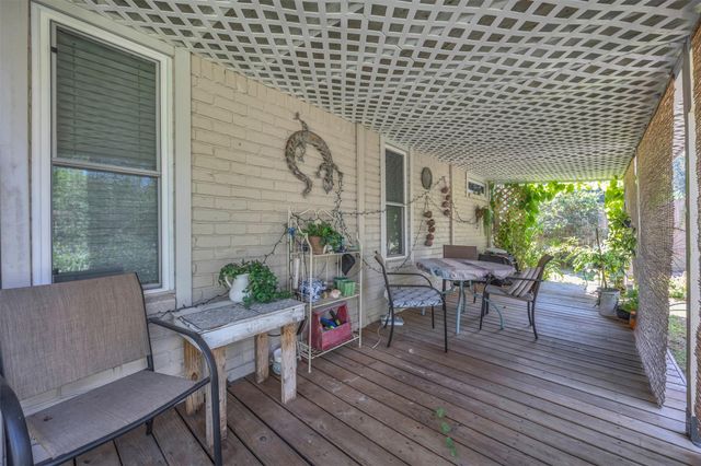 541 Natchez Park, Conroe, TX 77302