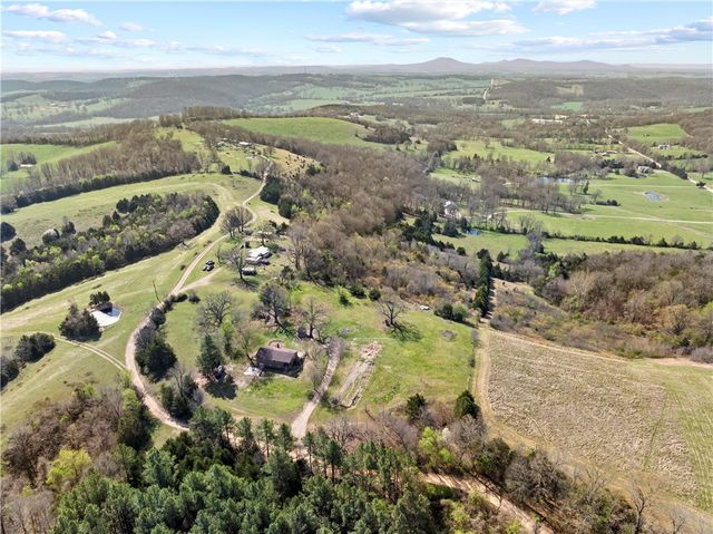 5149 Brewster Lane, Harrison, AR 72601