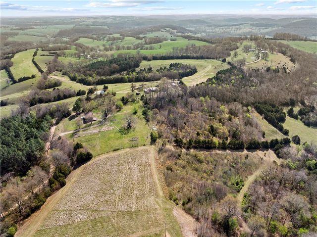 5149 Brewster Lane, Harrison, AR 72601