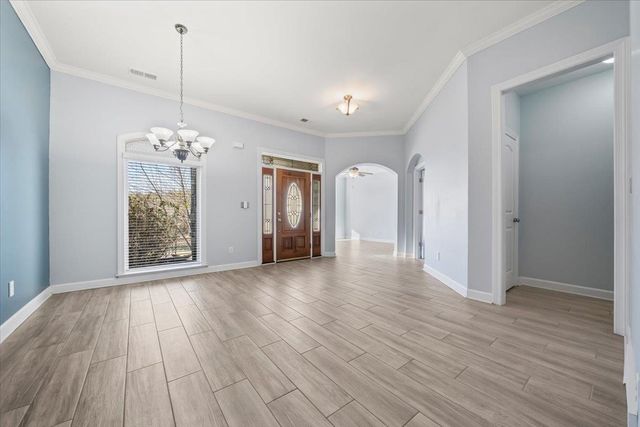 10076 SHELBY MEADOWS LN, Unincorporated, TN 38002