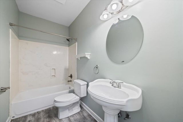 10076 SHELBY MEADOWS LN, Unincorporated, TN 38002