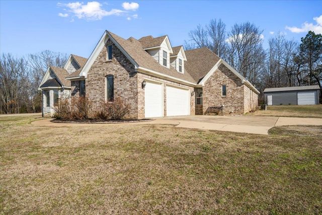 10076 SHELBY MEADOWS LN, Unincorporated, TN 38002