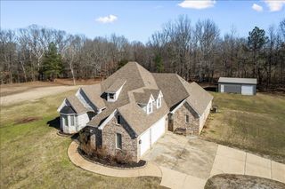 10076 SHELBY MEADOWS LN, Unincorporated, TN 38002