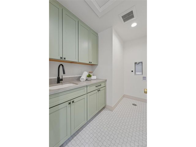 354 Cherry St, Denver, CO 80220