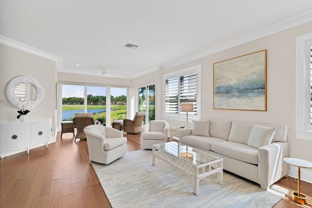 1743 Victoria Circle, Vero Beach, FL 32967