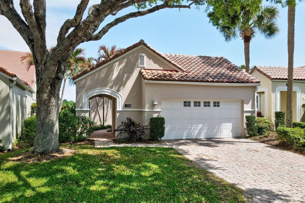 1743 Victoria Circle, Vero Beach, FL 32967