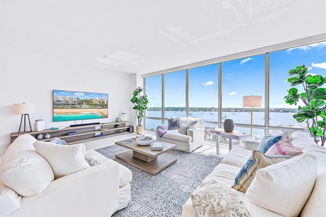 3 Water Club Way 1002, North Palm Beach, FL 33408