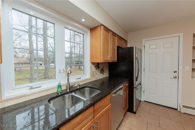 749 Lindenwood Lane, Medina, OH 44256