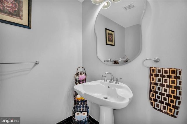 4 JOHNSON LN, Voorhees, NJ 08043