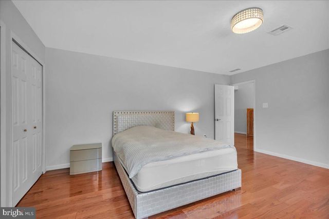 4 JOHNSON LN, Voorhees, NJ 08043