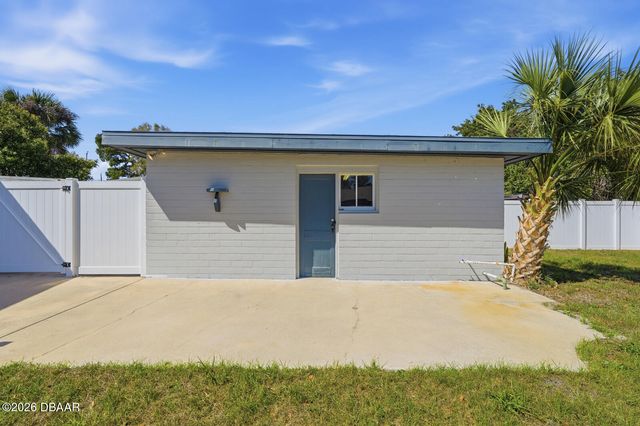 231 N Ridgewood Avenue, Ormond Beach, FL 32174