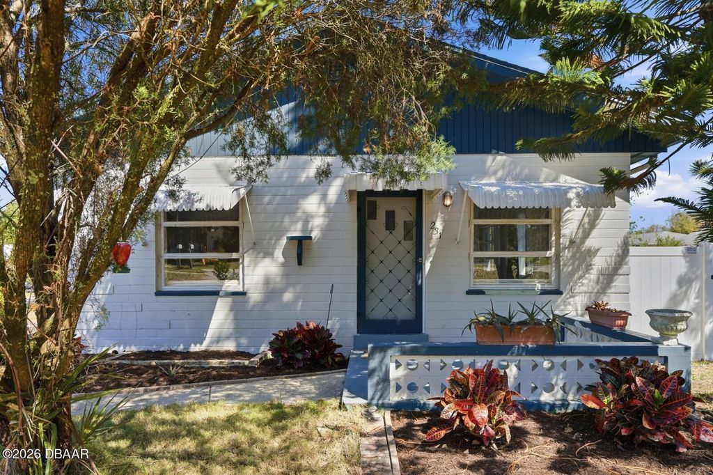 231 N Ridgewood Avenue, Ormond Beach, FL 32174