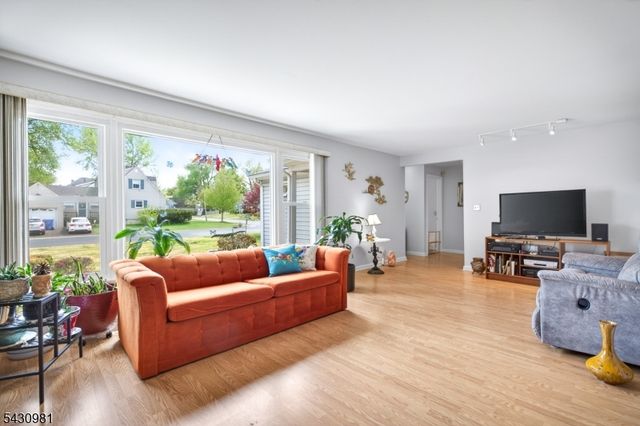 40 Grove St, Piscataway Twp., NJ 08854