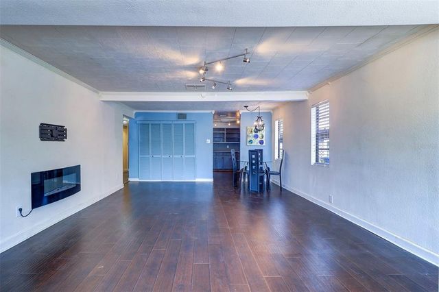 520 4TH STREET NW, Largo, FL 33770