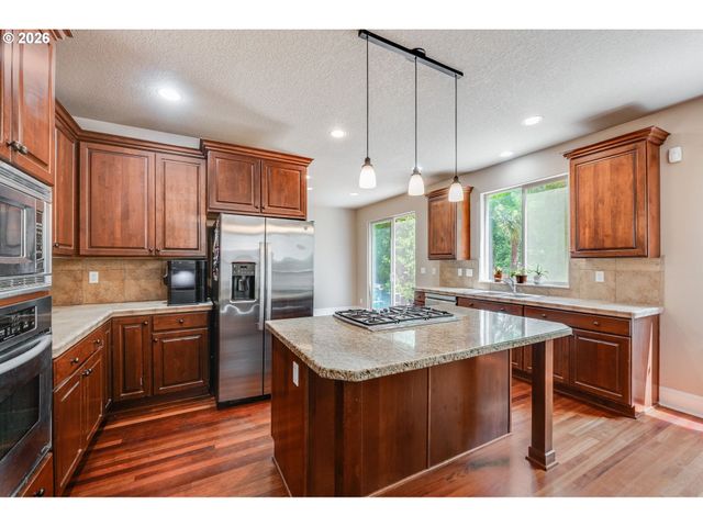 17410 Sw 135TH Pl, Portland, OR 97224