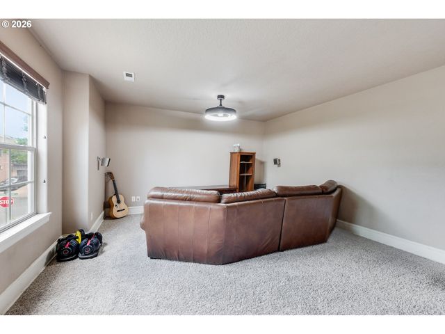 17410 Sw 135TH Pl, Portland, OR 97224