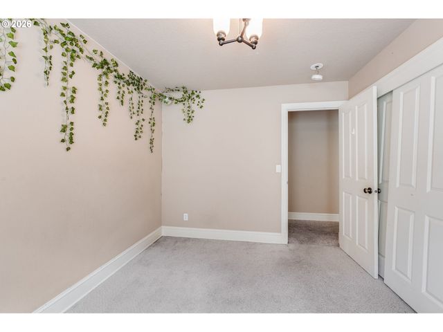 17410 Sw 135TH Pl, Portland, OR 97224