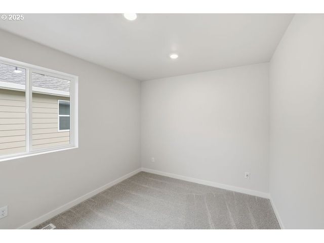 3736 Sw 38TH St, Gresham, OR 97080