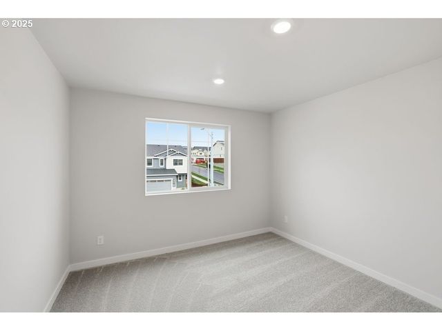 3736 Sw 38TH St, Gresham, OR 97080